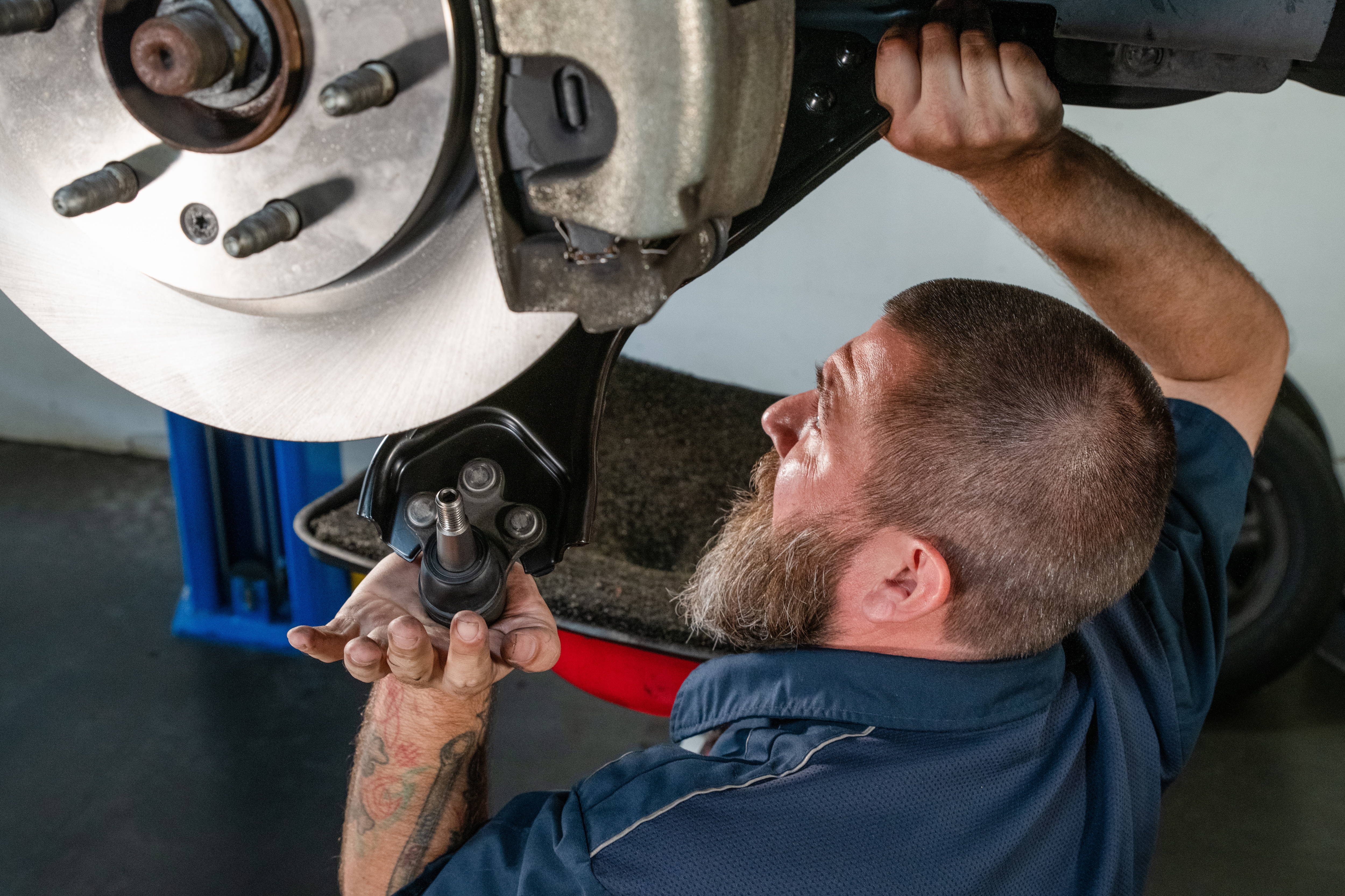 How to Replace a Lower Control Arm - AutoZone