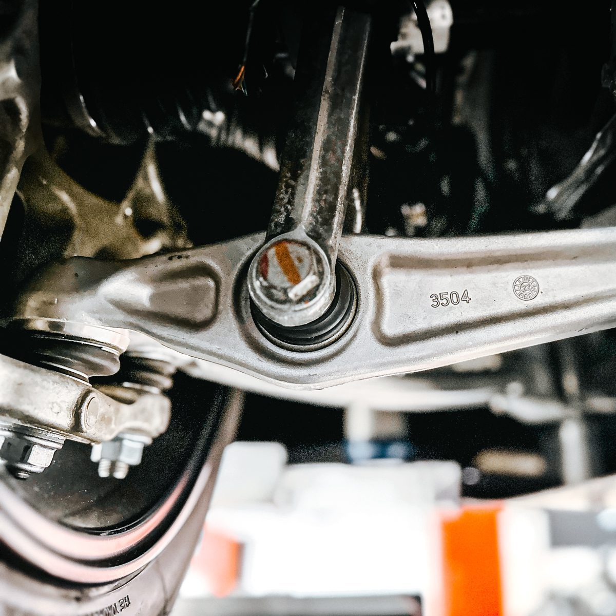 Best Aftermarket Control Arms: A Manufacturer's Guide to Materials, Design, and Performance