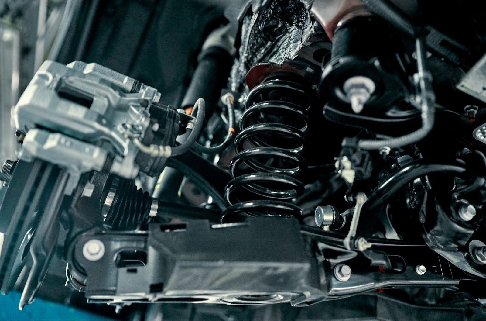 How to Check Suspension Parts Quality: A Manufacturer's Inspection Guide